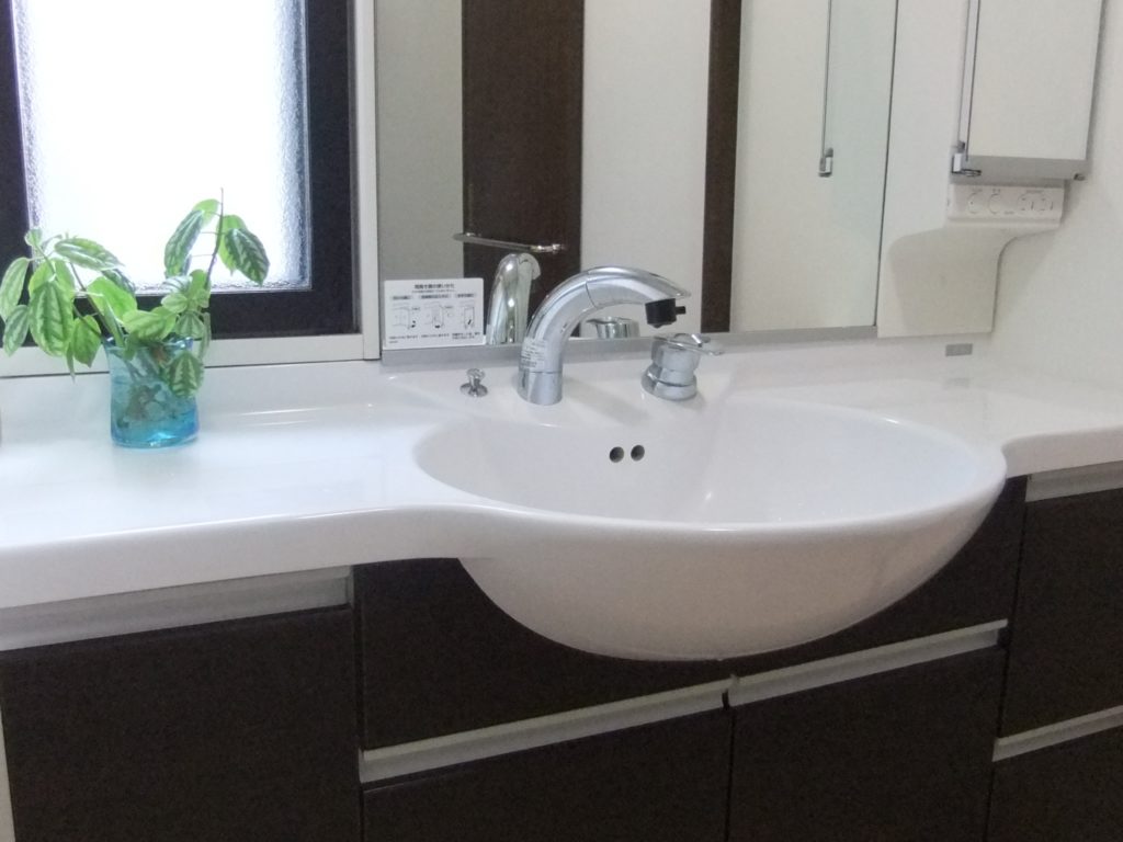 理想の洗面台に♪ 業者に設置を頼む前に基礎知識を学びましょう！