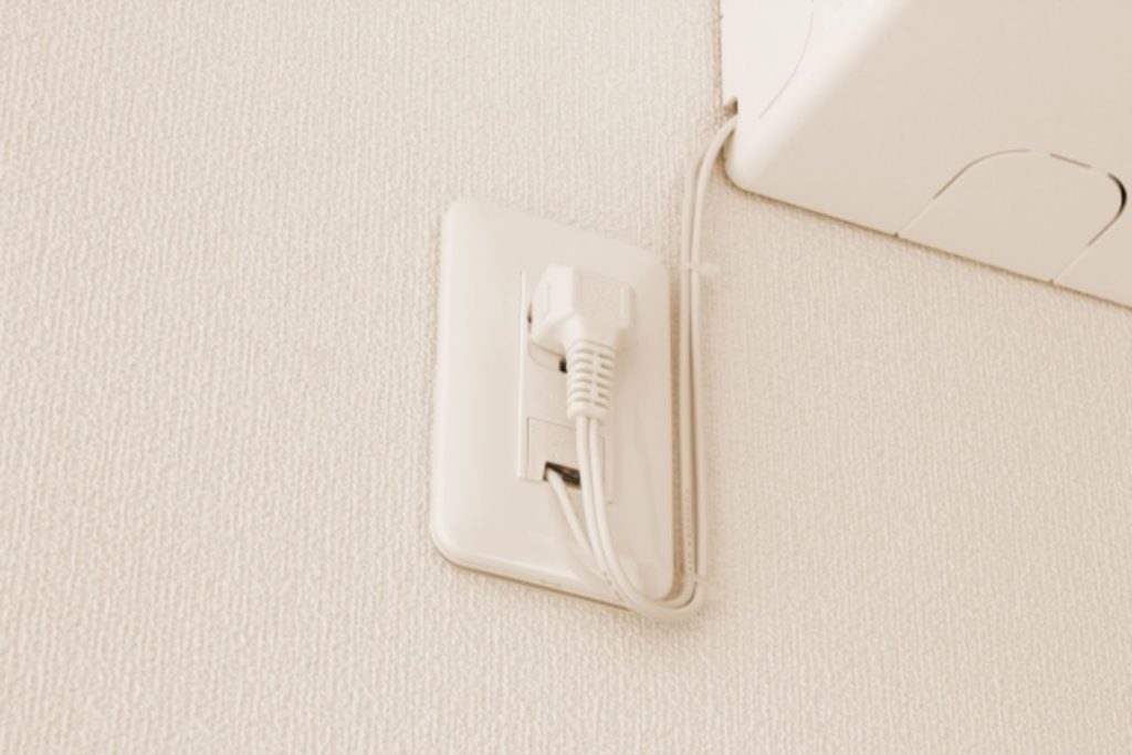 【業者に頼む前に】コンセント増設のメリットって？？賃貸住宅でも増やしていいの？