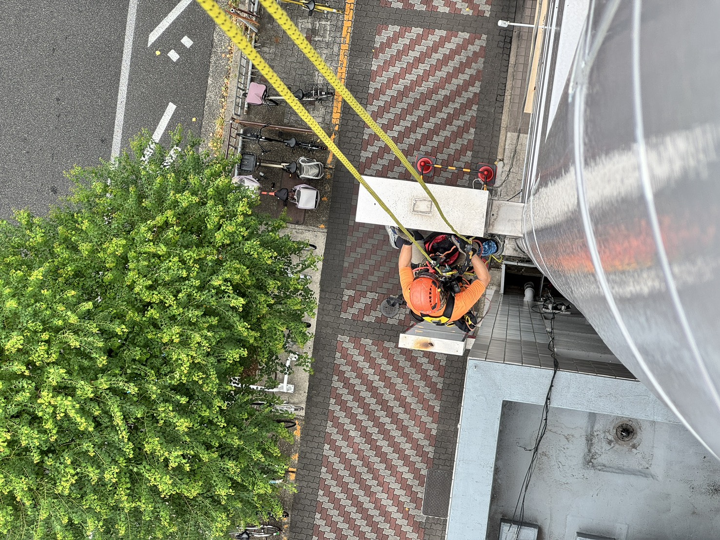 袖看板アクリル面に書かれていた文字